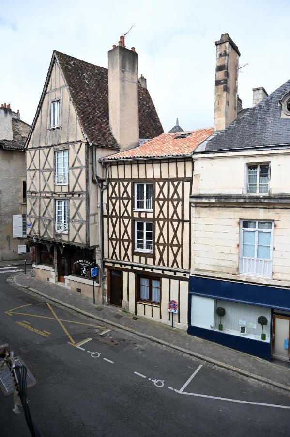Maison Avec Spa Dans L'Hyper Centre De Poitiers Kültér fotó